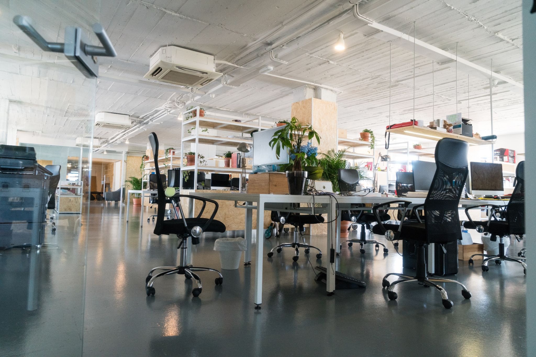Hot Desking Image